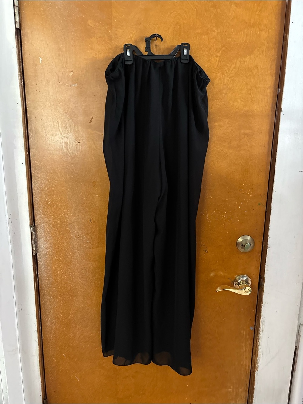 Black Palazzo pants.  Chiffon. 1xl - Picture 3 of 7